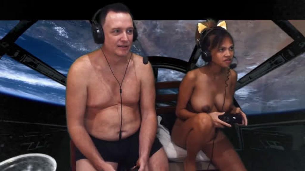 sexy_gaming_couple [2019-09-30 17:20:29]